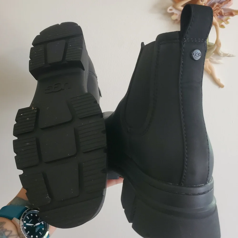 Chelsea Boot - Picture 4 of 5